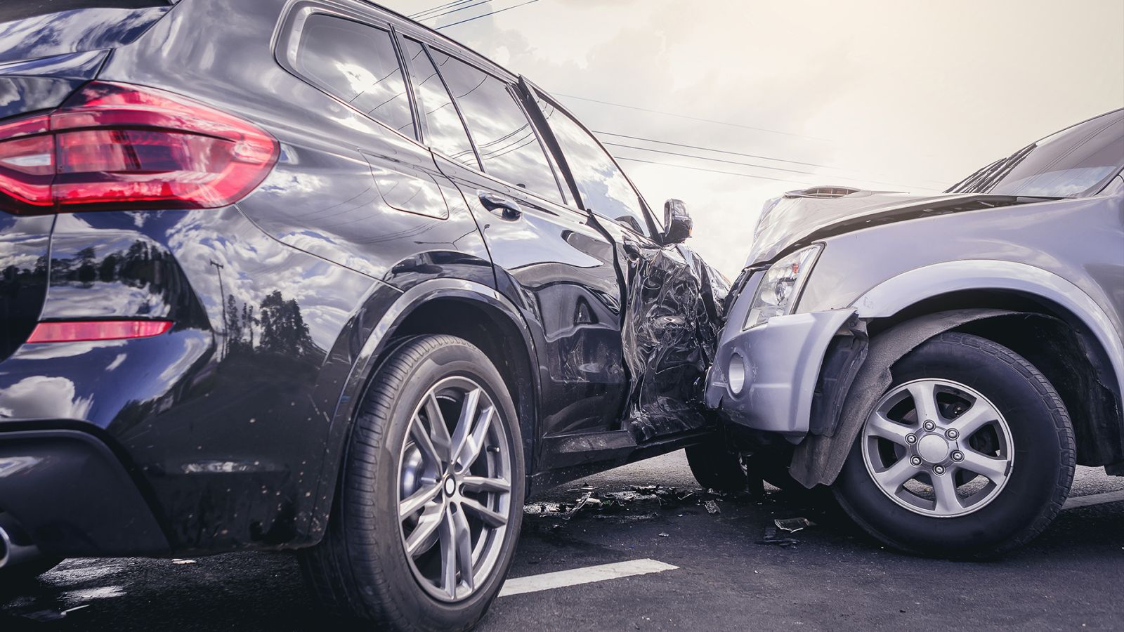 Incidente stradale tra due macchine con possibile richiesta di danni
